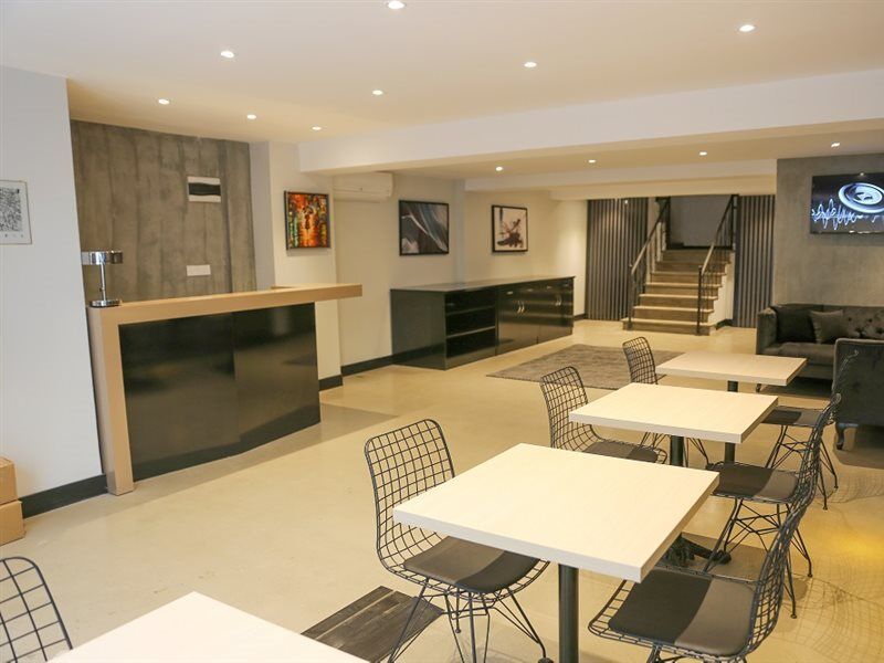 The Roomy Sisli 2* Istanboel